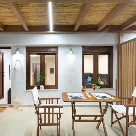 Blue Coast Garden Apartment